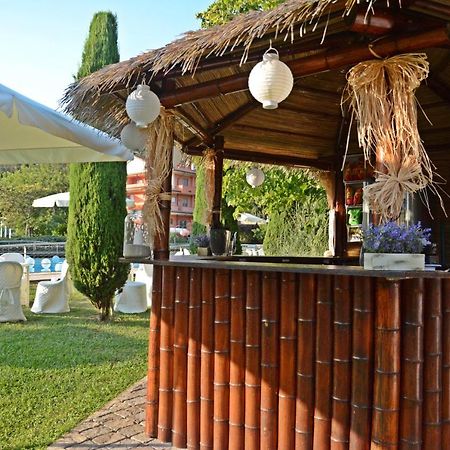 Hotel Le Rotonde Massaciuccoli Exterior photo