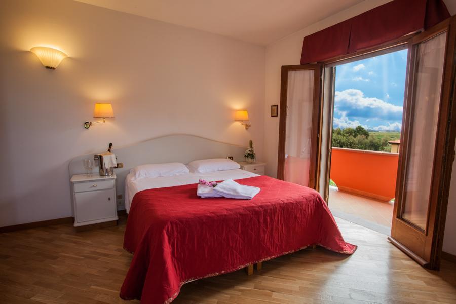 Hotel Le Rotonde Massaciuccoli Exterior photo